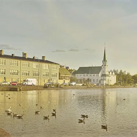 Marina Hotel 4*